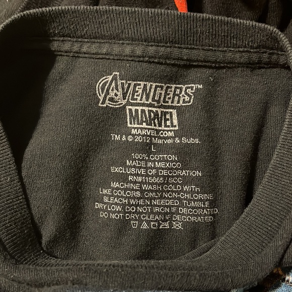 Men’s Avengers t-shirt - Picture 2 of 2